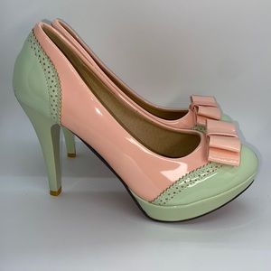 Woman’s platform heels, new, size 6.5-7